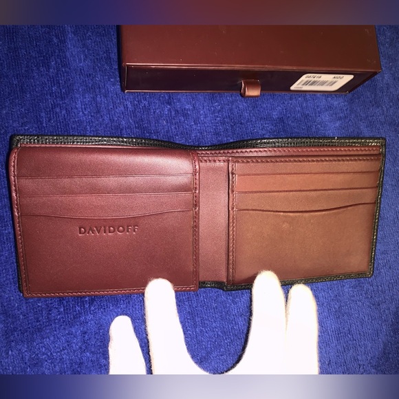 Davidoff Bifold Credit Card Holder/Wallet in Black Leather - Picture 6 of 12